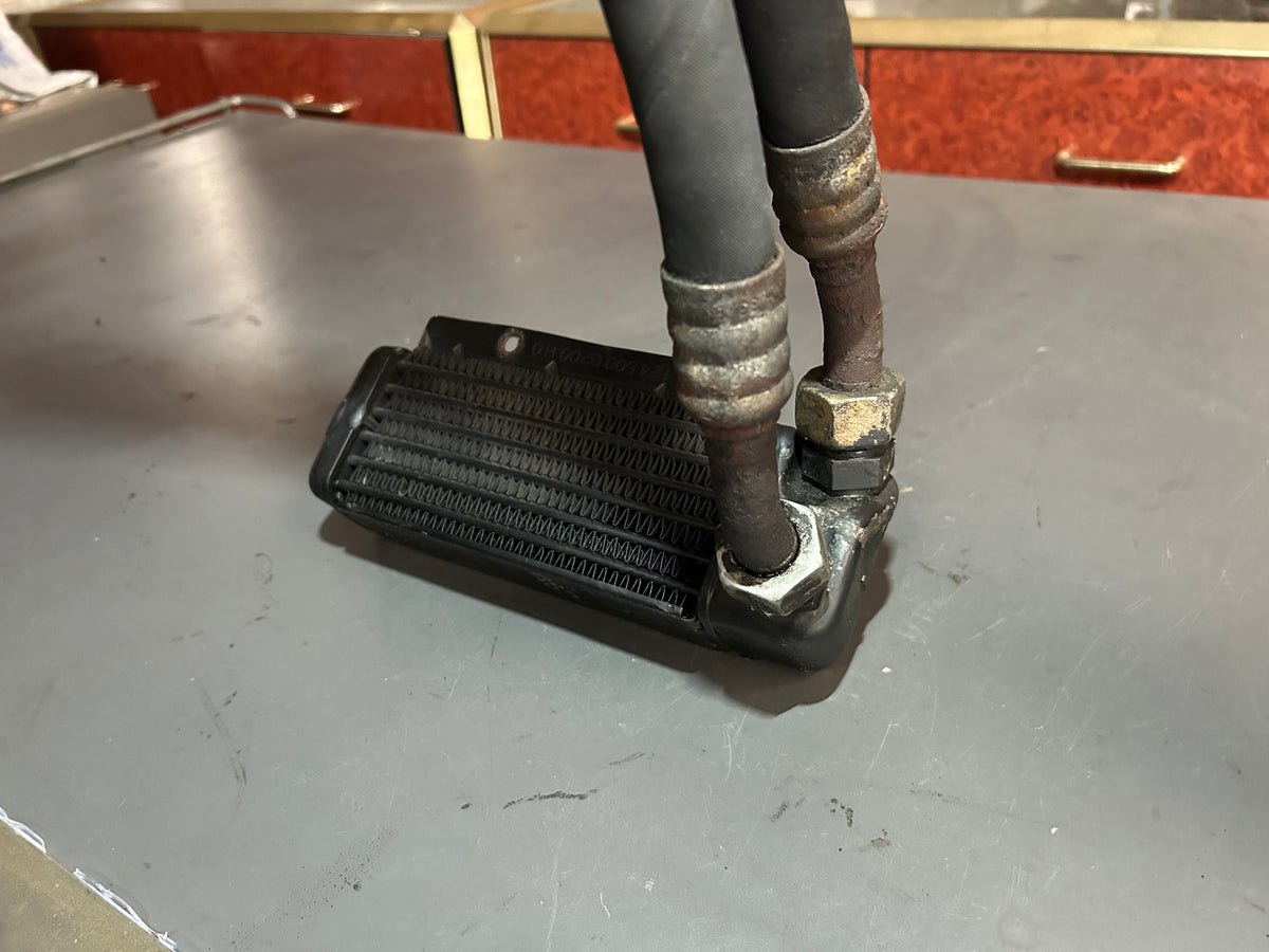 Motorölkühler W124 300D 1245000200