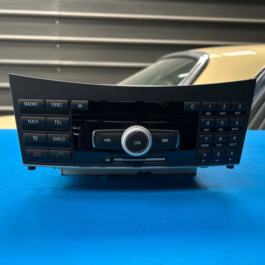 Radio Navigationssystem W212 A2129008304