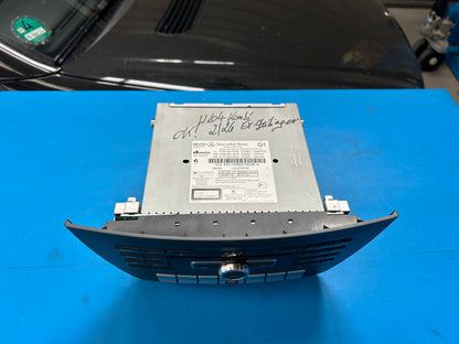 Radio W204 A2049004306-2